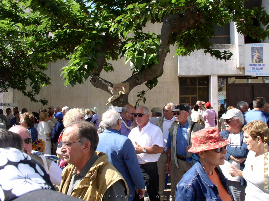 NIMES 25 MAI 2006 A  P1010036.JPG
